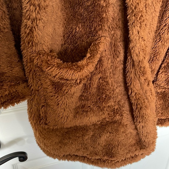 Hooded Teddy Bear Coat. - Picture 2 of 4